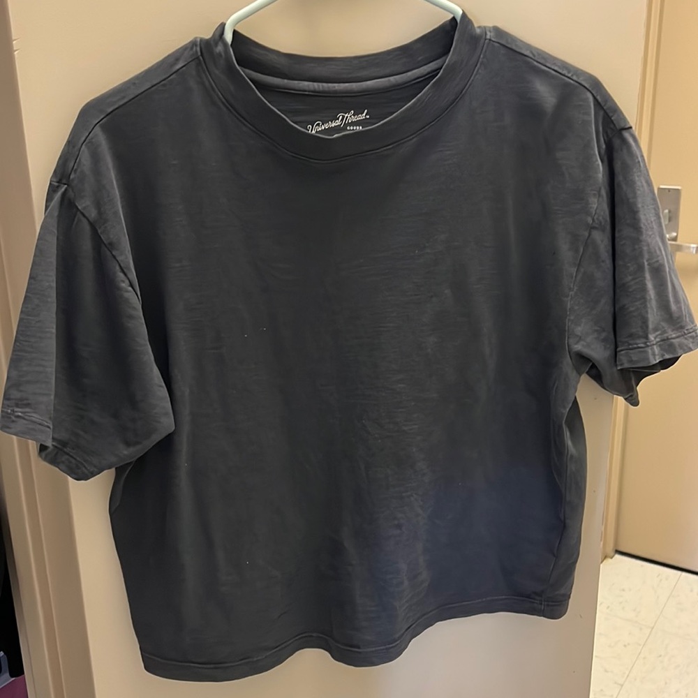 BRAND NEW SHORT SLEEVE SHIRT SUPER CUTE